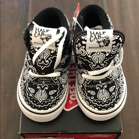 baby boy shoes vans